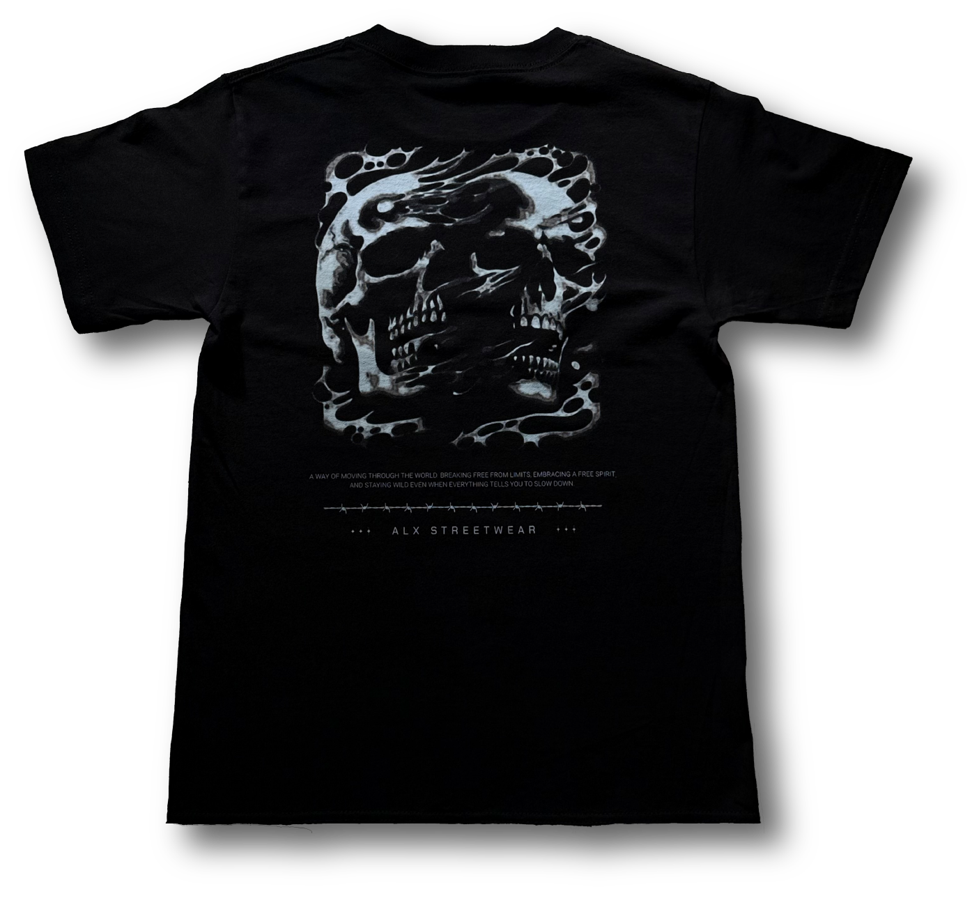 UNTAMED SIGNATURE T